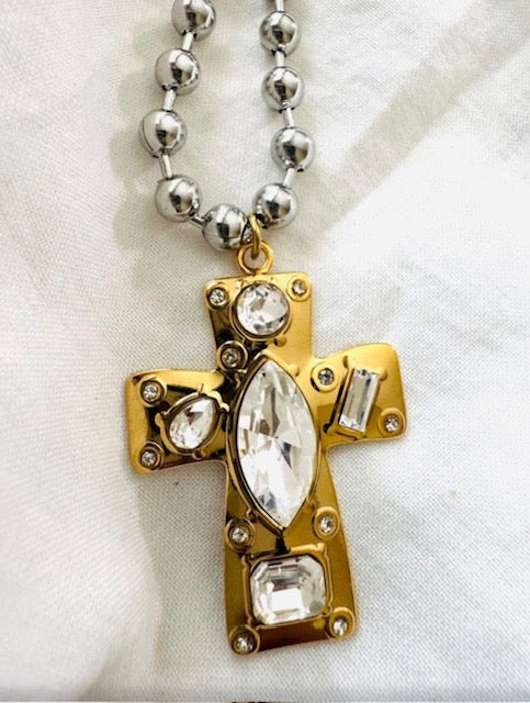 CROSS NECKLACE